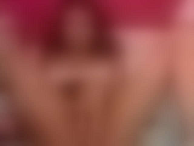 Live sex webcam photo for Ellie-Cute7 #293946093