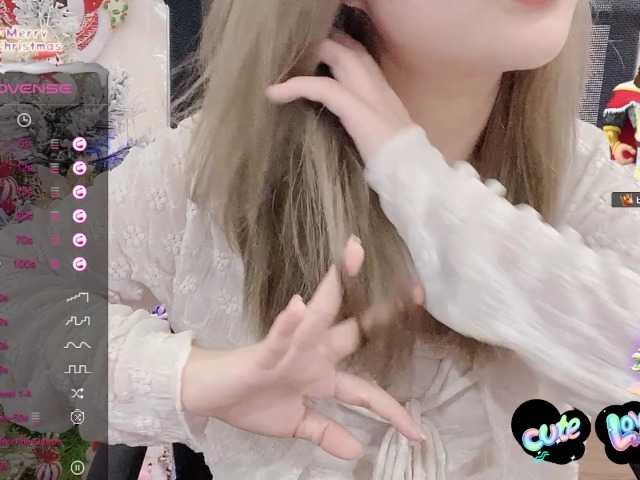 Live sex webcam photo for Ellie-sweetYiYi #276915715