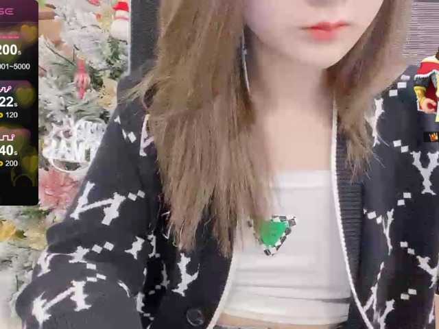 Live sex webcam photo for Ellie-sweetYiYi #277032754