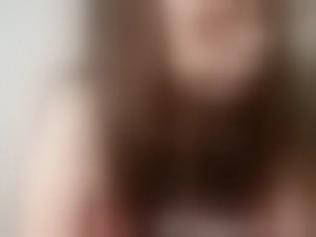 Live sex webcam photo for Ellie05 #292675826