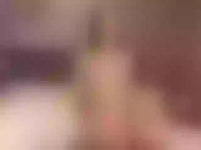 Live sex webcam photo for EllieGrant #291049730