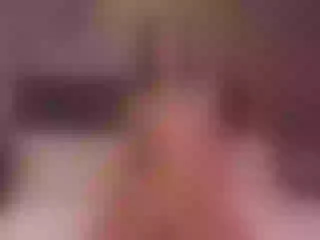 Live sex webcam photo for EllieGrant #291375955