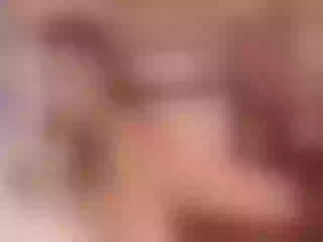 Live sex webcam photo for EllieGrant #291390098