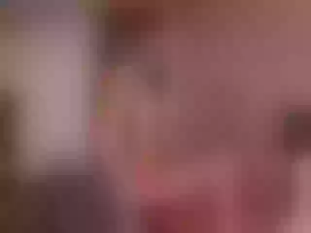 Live sex webcam photo for EllieGrant #291600786