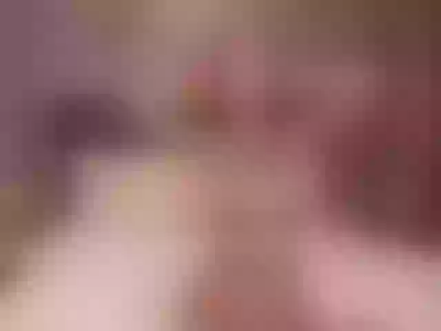 Live sex webcam photo for EllieGrant #291639687