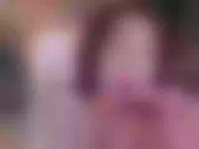 Live sex webcam photo for EllieMitchell #287929373