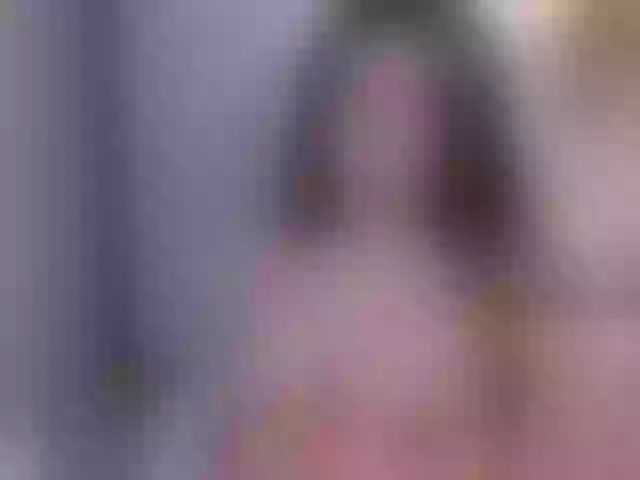 Live sex webcam photo for EllieMitchell #287929375