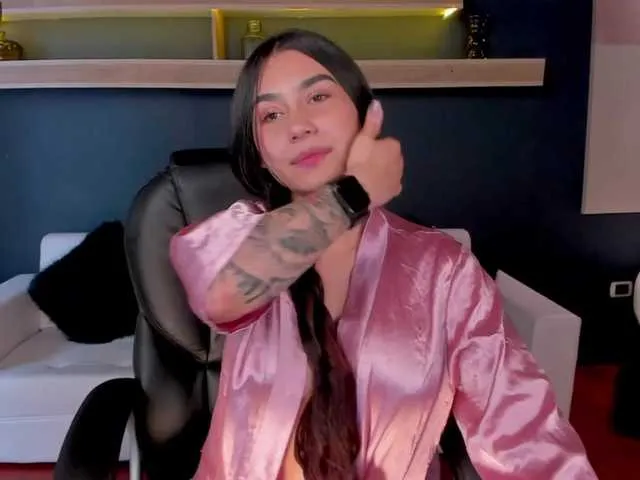 Live sex webcam photo for EllieMitchell #287929436