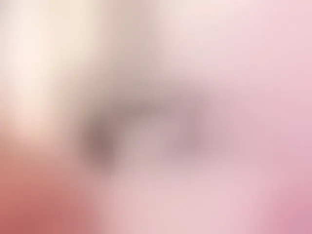 Live sex webcam photo for EllieMitchell #293898126
