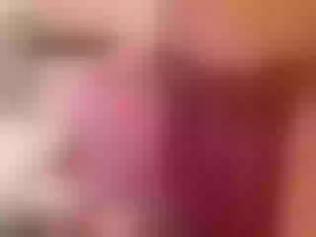 Live sex webcam photo for EllieRussell #290530989