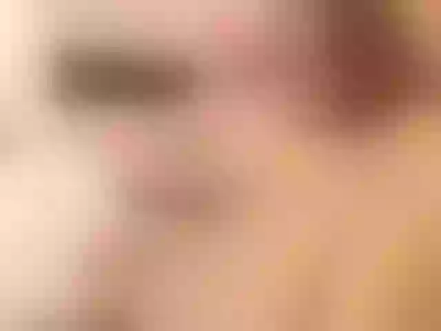 Live sex webcam photo for EllieRussell #291047391