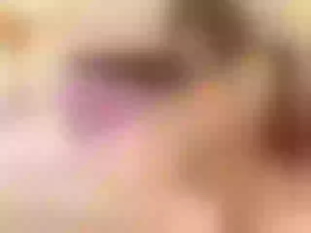 Live sex webcam photo for EllieRussell #291387841