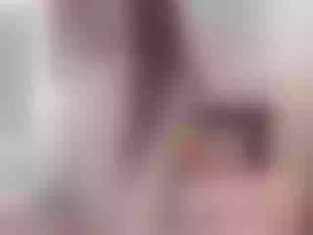 Live sex webcam photo for EllieRussell #292038119