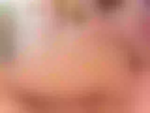 Live sex webcam photo for EllieRussell #292085373