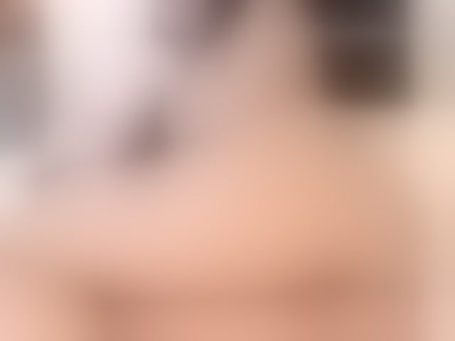 Live sex webcam photo for EllieRussell #293946141
