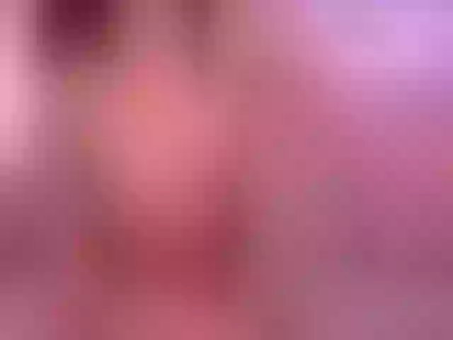 Live sex webcam photo for EllieScott #290174917