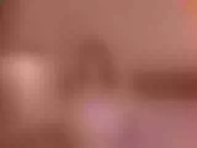 Live sex webcam photo for EllieScott #290960361