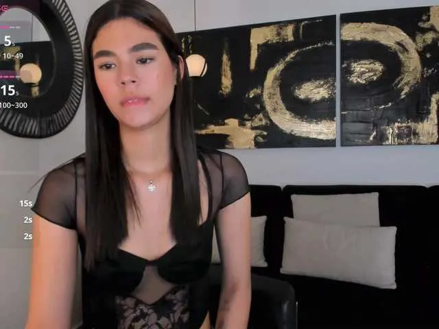 Live sex webcam photo for EllieScott #291037668