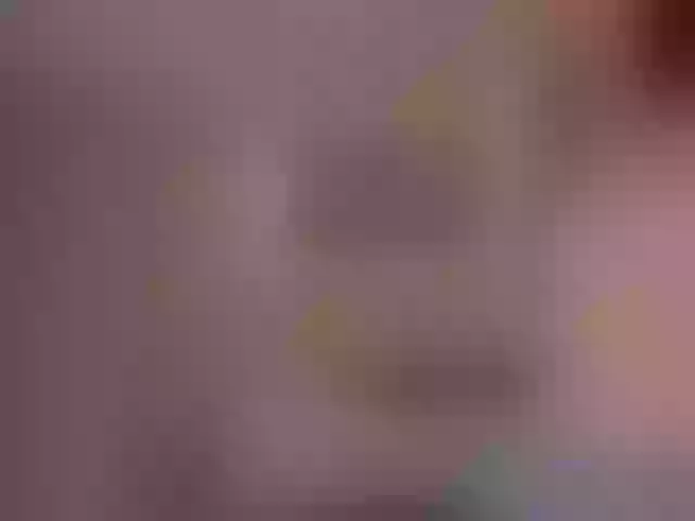 Live sex webcam photo for EllieScott #291245242
