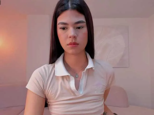 Live sex webcam photo for EllieScott #291487449