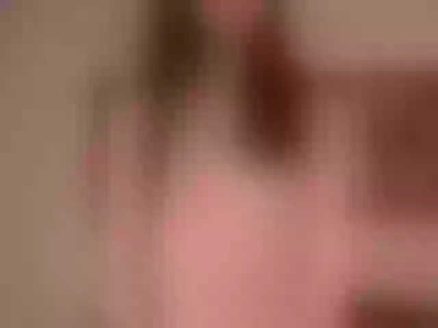 Live sex webcam photo for EllieScott #291515522