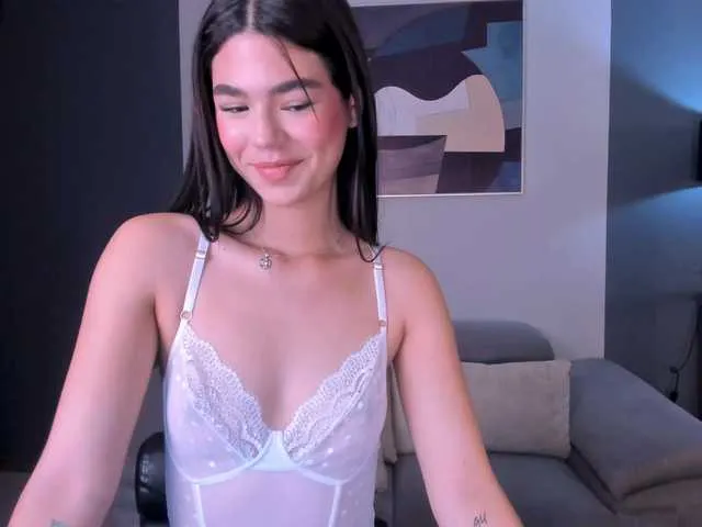 Live sex webcam photo for EllieScott #291569260