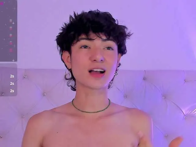 Live sex webcam photo for Elliot-Young #290301617