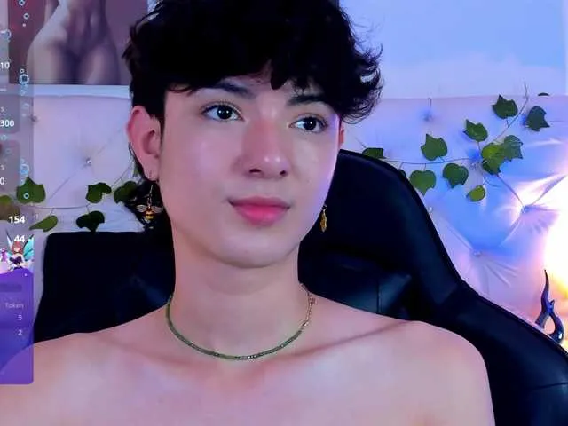 Live sex webcam photo for Elliot-Young #290629996