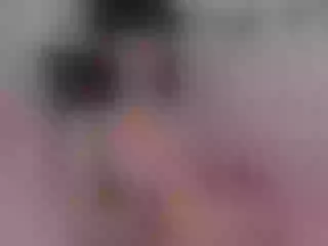 Live sex webcam photo for Elliot-Young #291354726