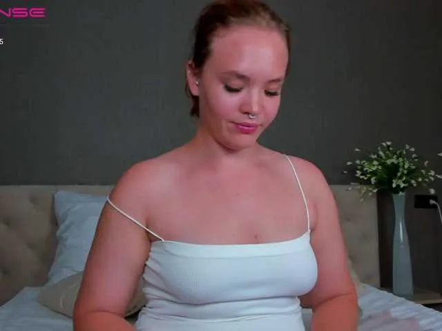 Live sex webcam photo for Ellis-Red #275691240
