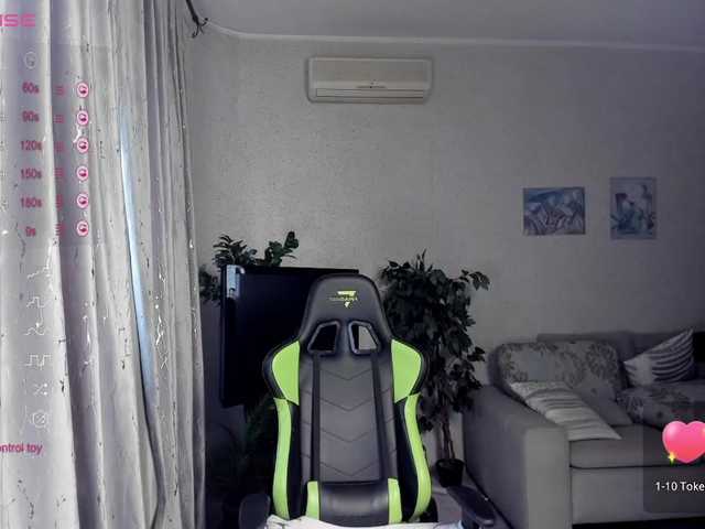 Live sex webcam photo for Ellis-Red #276234125