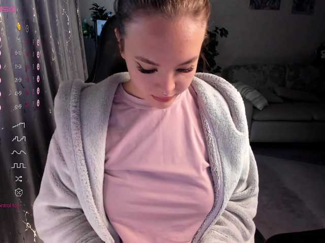 Live sex webcam photo for Ellis-Red #276310534