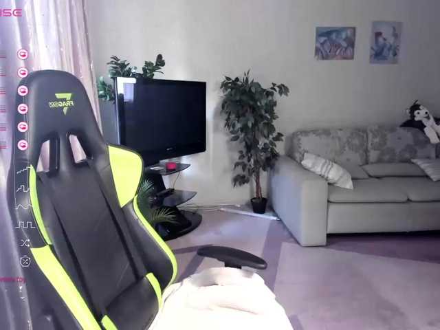 Live sex webcam photo for Ellis-Red #276352717