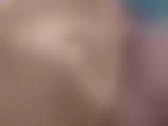 Live sex webcam photo for EllynXXX #271941752
