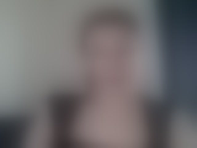 Live sex webcam photo for Ellyxcute #294303280