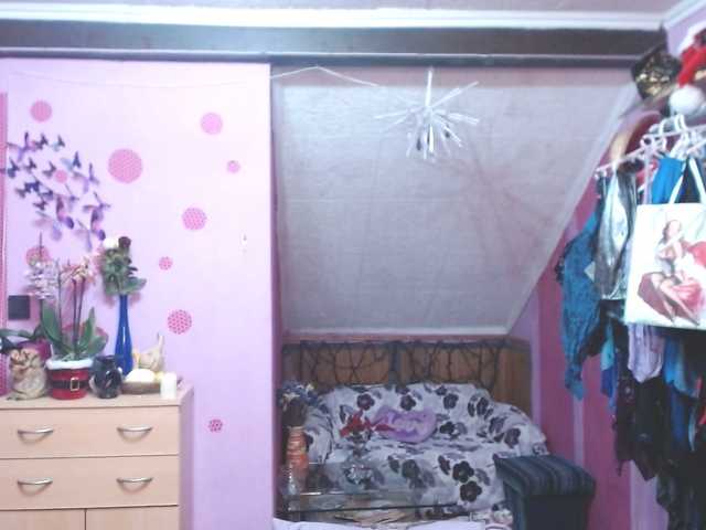 Live sex webcam photo for Elmira63 #271864703