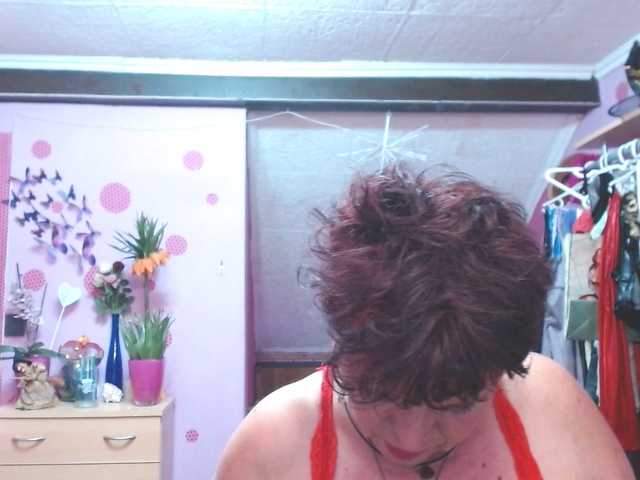 Live sex webcam photo for Elmira63 #273099441