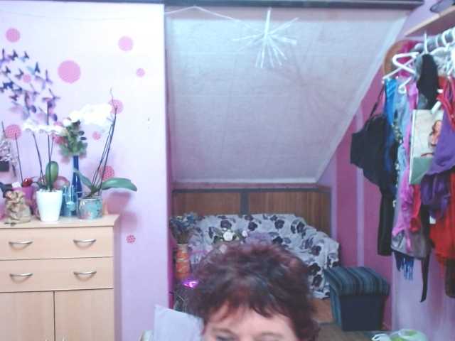 Live sex webcam photo for Elmira63 #273653508