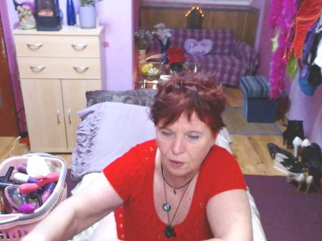 Live sex webcam photo for Elmira63 #276867676