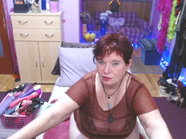 Live sex webcam photo for Elmira63 #277012000