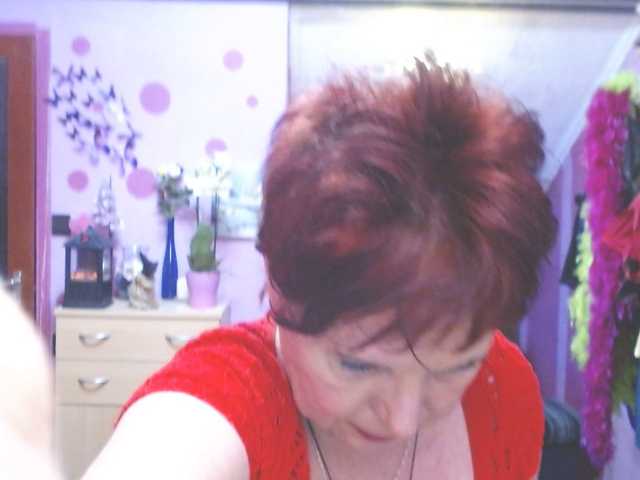 Live sex webcam photo for Elmira63 #277119059