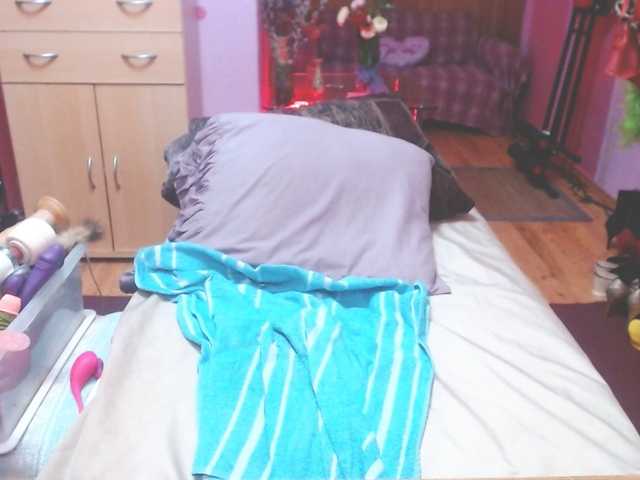 Live sex webcam photo for Elmira63 #277777674