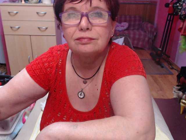 Live sex webcam photo for Elmira63 #278032980