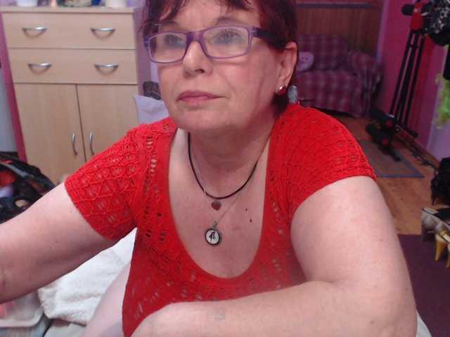 Live sex webcam photo for Elmira63 #278181038