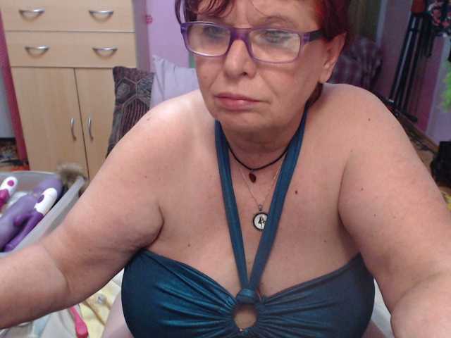 Live sex webcam photo for Elmira63 #282038007