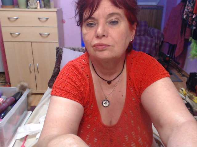 Live sex webcam photo for Elmira63 #285114323