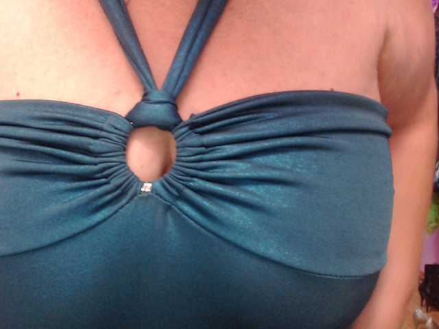 Live sex webcam photo for Elmira63 #289965201