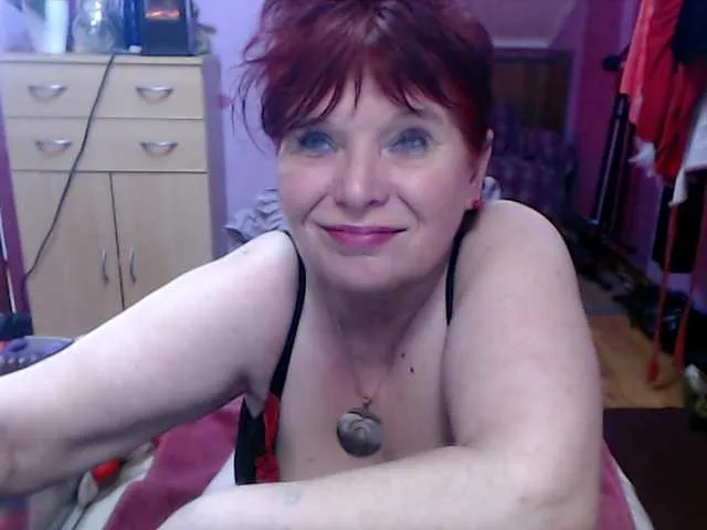 Live sex webcam photo for Elmira63 #290868670