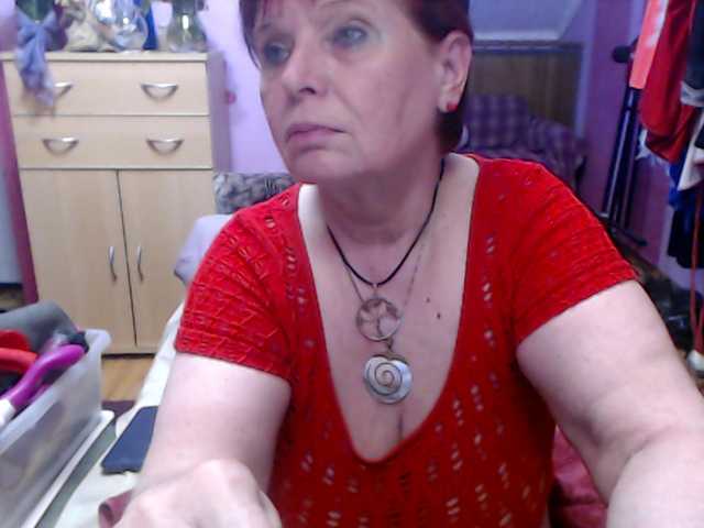 Live sex webcam photo for Elmira63 #291192910
