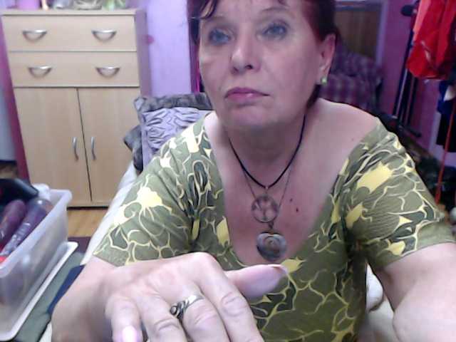 Live sex webcam photo for Elmira63 #291301298